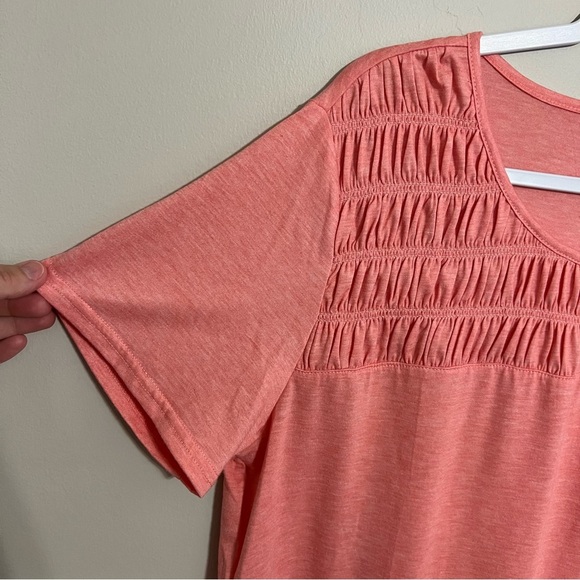 OFEEFAN Women's Short Sleeve Coral Smocked Crewneck Tee T-shirt size XL - Picture 3 of 6